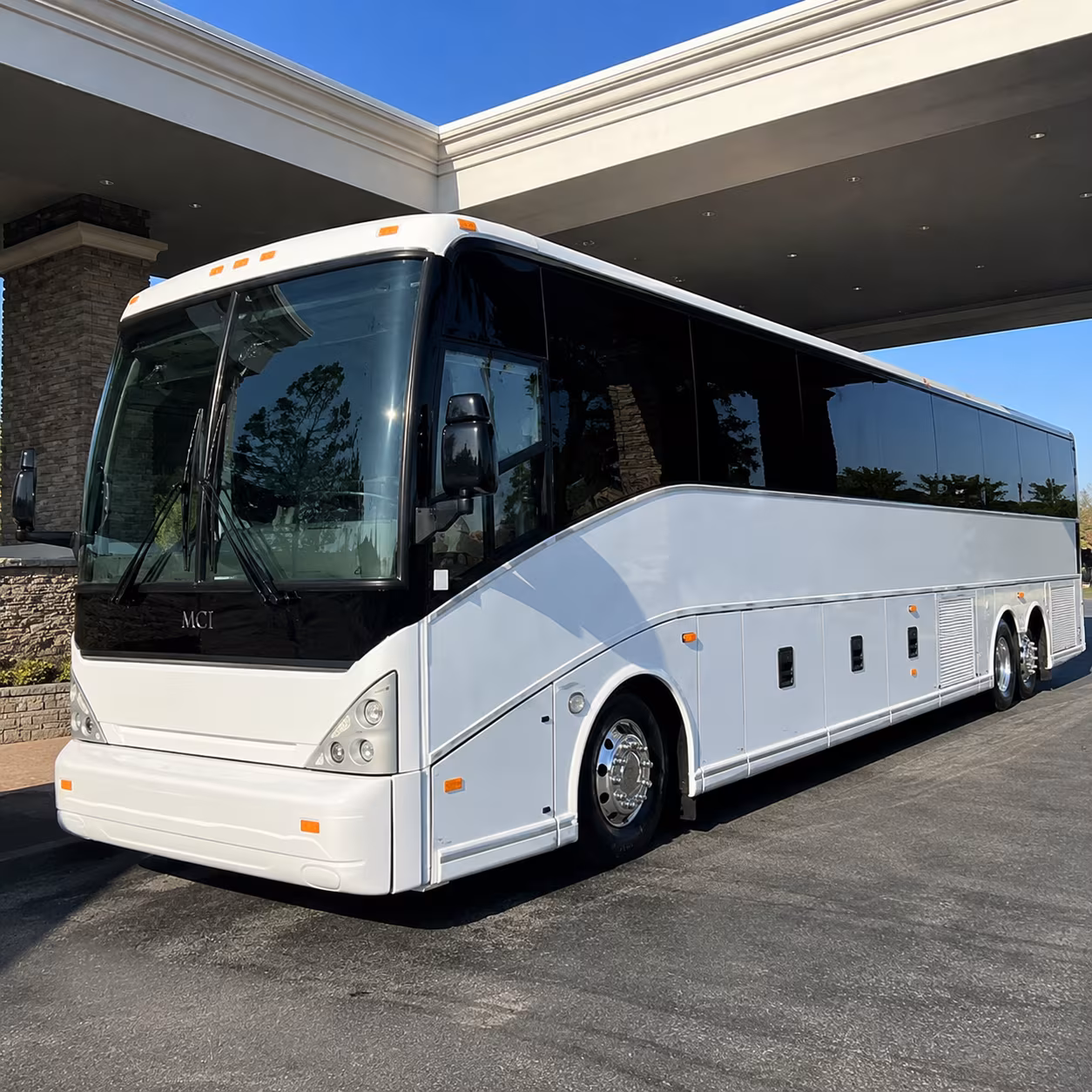 charter buses for medical campus and healthcare shuttles in murrieta