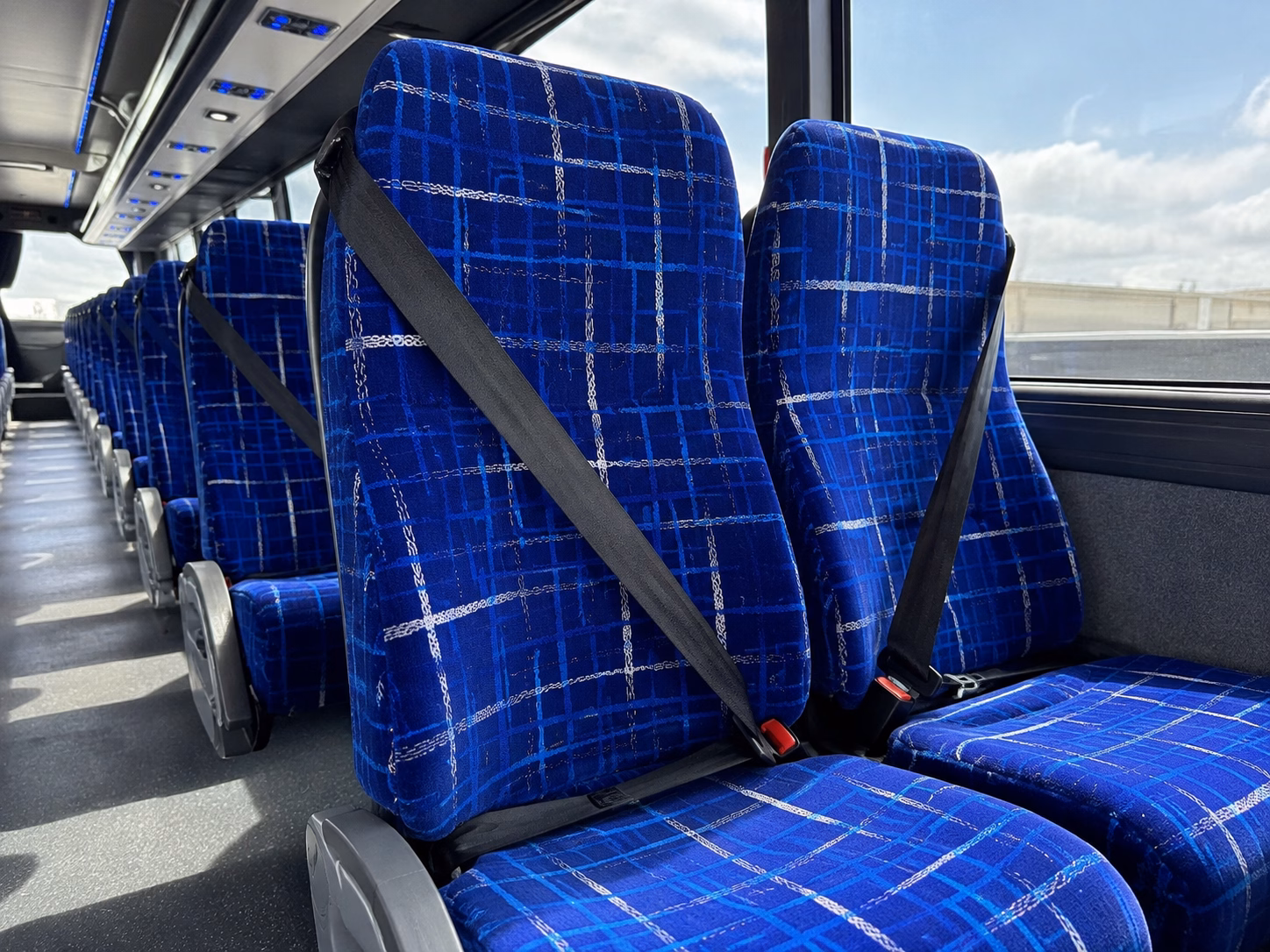 charter buses to petco park for san diego padres games