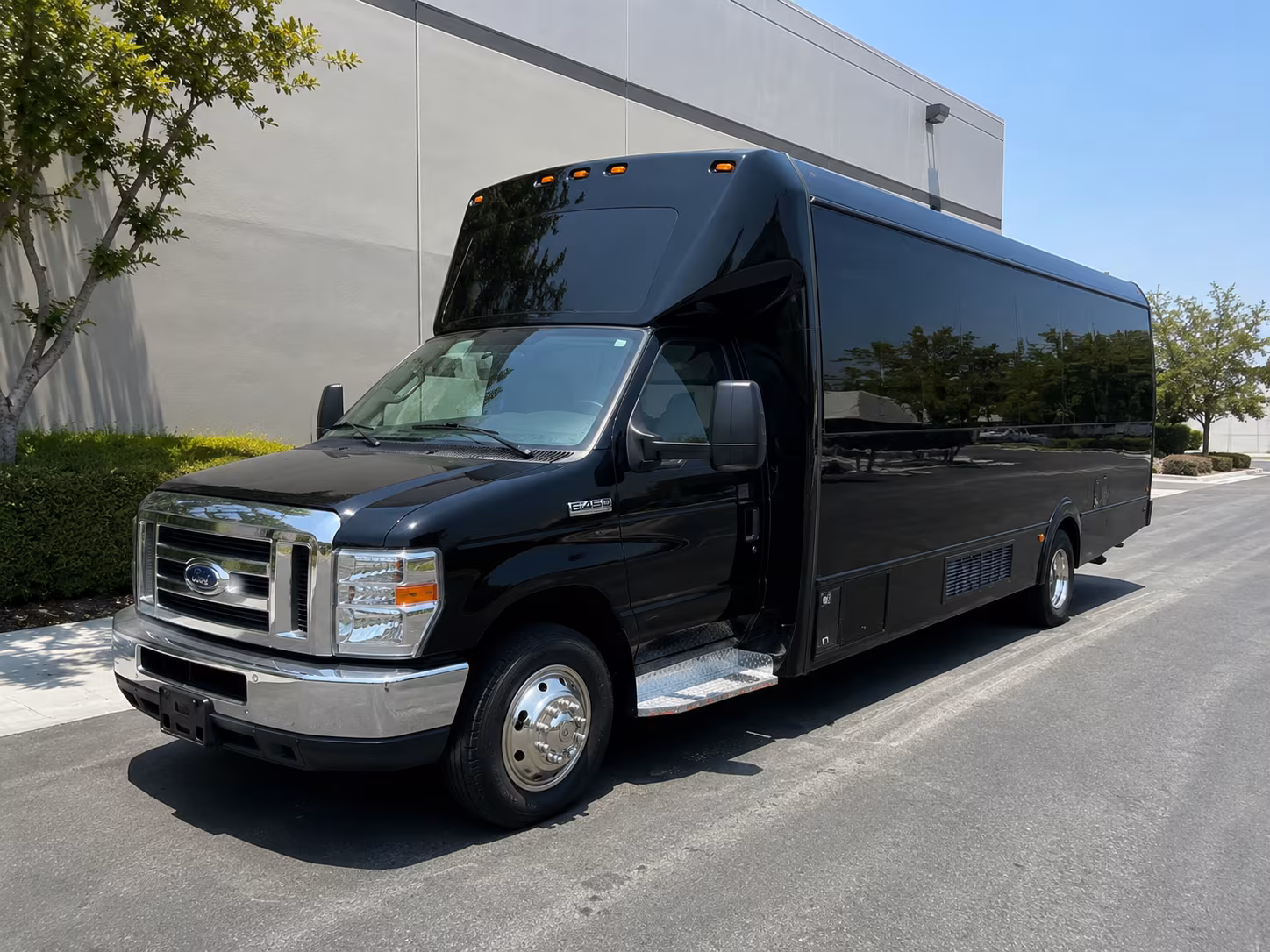 murrieta party bus